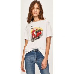 Answear - T-shirt. Białe bluzki damskie ANSWEAR, s, z nadrukiem, z bawełny, z okrągłym kołnierzem. Za 29,90 zł.