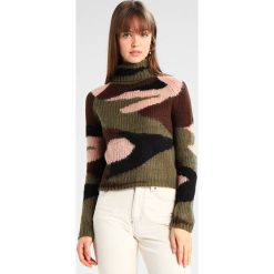 Swetry klasyczne damskie: Even&Odd Sweter khaki