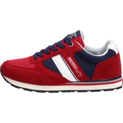 Sportowe buty męskie AMERICAN CLUB RH11/20 RD. Czerwone buty sportowe męskie American CLUB, bez zapięcia. W wyprzedaży za 129,00 zł.