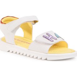 Sandały AGATHA RUIZ DE LA PRADA - 202960 S B-Blanco. Białe sandały dziewczęce Agatha Ruiz de la Prada, ze skóry ekologicznej, bez zapięcia. W wyprzedaży za 139,00 zł.