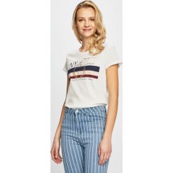 Haily's - Top. Białe topy damskie marki Haily's, s, z nadrukiem, z bawełny, z okrągłym kołnierzem. Za 59,90 zł.