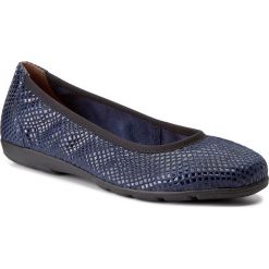 Baleriny CAPRICE - 9-22150-29 Blue Reptie 813. Niebieskie baleriny damskie marki Caprice, z zamszu. W wyprzedaży za 169,00 zł.