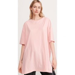 T-shirt oversize z bawełny organicznej - Różowy. Różowe t-shirty damskie Reserved, bez wzorów, z bawełny, bez kołnierzyka. Za 49,99 zł.