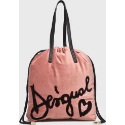 Desigual - Torebka. Różowe torebki klasyczne damskie marki Desigual, z poliesteru, na ramię, duże. W wyprzedaży za 179,90 zł.