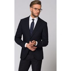 Garnitur Czarny Magnus. Czarne garnitury męskie LANCERTO, bez wzorów, z bawełny. W wyprzedaży za 599,90 zł.