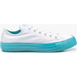 Converse - Tenisówki. Białe tenisówki damskie marki Converse, z gumy, na sznurówki. W wyprzedaży za 239,90 zł.