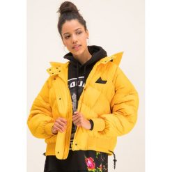 Kurtka puchowa MCQ Alexander McQueen Hybrid 570897 RNF07 7047. Żółte kurtki damskie McQ Alexander McQueen, s, bez wzorów, z poliesteru, bez kaptura. W wyprzedaży za 2289,00 zł.