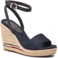Espadryle TOMMY HILFIGER - Iconic Elena Corporate Ribbon FW0FW04075 Rwb 020. Espadryle damskie TOMMY HILFIGER. W wyprzedaży za 349,00 zł.