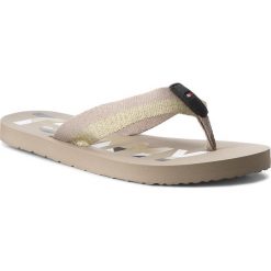 Japonki TOMMY HILFIGER - Glitter Strap Beach Sandal FW0FW02957 Cobblestone 068. Klapki damskie TOMMY HILFIGER. W wyprzedaży za 139,00 zł.