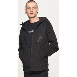 Bejsbolówki męskie: Bluza tech cropp z szelkami - Czarny