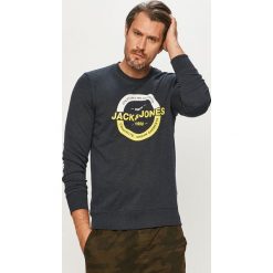Jack & Jones - Bluza. Czerwone bluzy męskie Jack & Jones, s, z nadrukiem, z bawełny, z okrągłym kołnierzem, bez rękawów, bez kaptura. Za 129,90 zł.