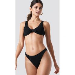 NA-KD Swimwear Smocked High Cut Bikini Panty - Black. Czarne panty damskie NA-KD Swimwear, bez wzorów. Za 80,95 zł.