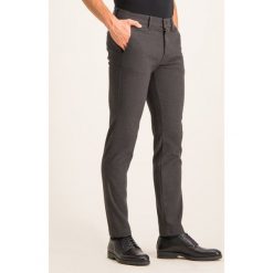 Spodnie materiałowe Pierre Cardin 33747/000/4738. Szare jeansy męskie Pierre Cardin, m, bez wzorów, z elastanu. W wyprzedaży za 229,00 zł.