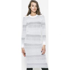 Długie sukienki: Guess Jeans - Sukienka Bruna