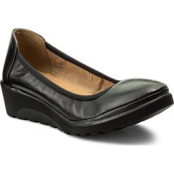 Półbuty LASOCKI - RST-4584-02 Czarny 1. Czarne półbuty damskie na koturnie marki Lasocki, z materiału. Za 149,99 zł.