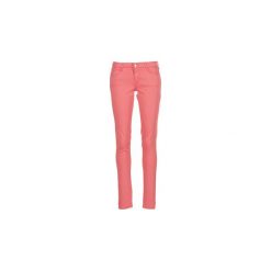 Jeansy slim fit Le Temps des Cerises 316. Niebieskie jeansy damskie relaxed fit marki Sinsay, z podwyższonym stanem. Za 181,30 zł.