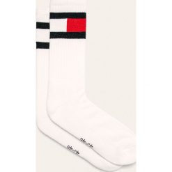 Tommy Hilfiger - Skarpetki (2-pack). Białe skarpetki damskie TOMMY HILFIGER, z nadrukiem, z elastanu. Za 89,90 zł.