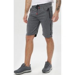 Ciemnoszare Szorty Arieros. Szare spodenki i szorty męskie Born2be, xl, bez wzorów. W wyprzedaży za 34,99 zł.