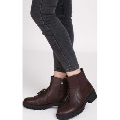 Brązowe Botki Conventional. Pomarańczowe botki damskie Multu. Za 44,99 zł.