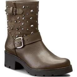 Botki CARINII - B3756 I45-I43-PSK-B35. Zielone botki damskie na obcasie Carinii, z materiału. W wyprzedaży za 389,00 zł.