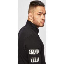 Calvin Klein Performance - Bluza. Czarne bluzy męskie Calvin Klein Performance, m, z nadrukiem, z bawełny, bez kołnierzyka, bez rękawów, bez kaptura. Za 469,90 zł.