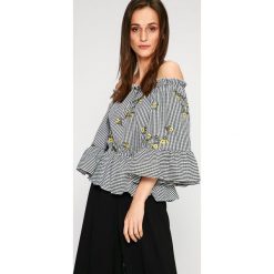 Answear - Bluzka Wild Nature. Szare bluzki asymetryczne ANSWEAR, l, z haftami, z poliesteru, casualowe, z dekoltem w łódkę. W wyprzedaży za 39,90 zł.