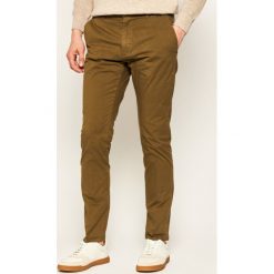 Spodnie materiałowe Hugo Glen194D 50426786. Czarne jeansy męskie HUGO, m, bez wzorów. W wyprzedaży za 279,00 zł.