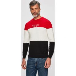 Guess Jeans - Sweter. Swetry męskie Guess Jeans, s, z aplikacjami, z bawełny, z okrągłym kołnierzem, bez kaptura. Za 319,90 zł.