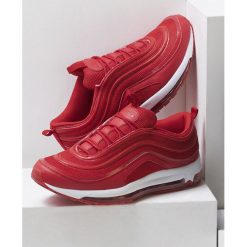 Czerwone Buty Sportowe Good Enough. Czerwone buty sportowe męskie Born2be, na sznurówki. Za 139,99 zł.