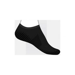 Skarpety antypoślizgowe Gym & Pilates męskie. Czarne skarpetki męskie DOMYOS, bez wzorów, z elastanu. Za 29,99 zł.