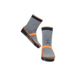 Name it Boys Kapcie NITFEPPE dress blues - niebieski. Niebieskie buciki niemowlęce marki Name it, z elastanu. Za 29,00 zł.