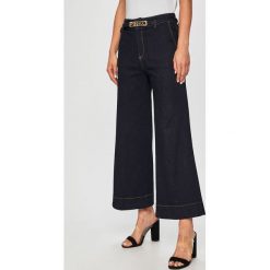 Pinko - Jeansy Peggy. Niebieskie jeansy damskie Pinko, z podwyższonym stanem. W wyprzedaży za 499,90 zł.