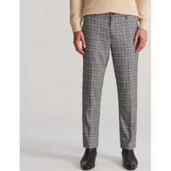 Spodnie chino w kratę - Szary. Szare spodnie męskie Reserved, m, bez wzorów. Za 149,99 zł.