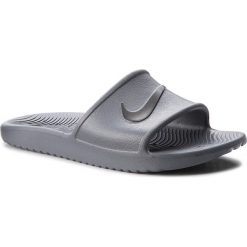 Klapki NIKE - Kawa Shower 832528 010 Dark Grey/Black. Szare klapki męskie marki Nike, z tworzywa sztucznego. Za 94,00 zł.
