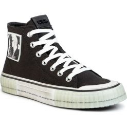 Trampki KARL LAGERFELD - KL60251 Black Canvas. Czarne półbuty damskie KARL LAGERFELD, bez wzorów, z gumy, bez zapięcia. Za 639,00 zł.