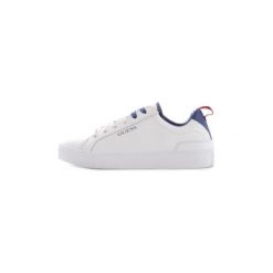 Buty Guess FM7LUILEA12. Trampki męskie Guess, z aplikacjami, bez zapięcia. Za 419,16 zł.
