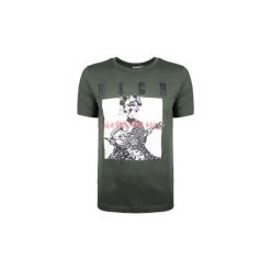 T-shirty z krótkim rękawem John Richmond HMP18060TS NA / Montell. Zielone t-shirty męskie John Richmond, xl, bez wzorów, bez kołnierzyka, krótkie. Za 259,00 zł.
