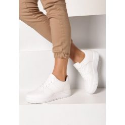 Białe Sneakersy Anatune. Białe sneakersy damskie Born2be. Za 89,99 zł.