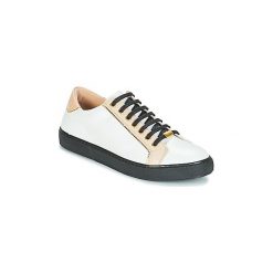 Buty André BERKELITA. Trampki i tenisówki damskie Andre. Za 227,40 zł.