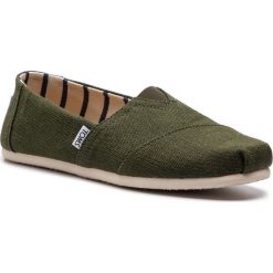 Półbuty TOMS - Classic 10011702 Pine Heritage. Zielone półbuty męskie marki Toms, na co dzień, bez wzorów, z tworzywa sztucznego, bez zapięcia. Za 199,00 zł.