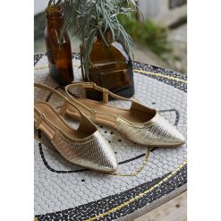 Złote Sandały Sandstone. Żółte baleriny damskie Renee, bez wzorów, bez obcasa, na obcasie. Za 69,99 zł.