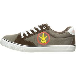 Sneakersy w kolorze khaki. Brązowe sneakersy męskie Chiemsee, bez wzorów, na sznurówki. W wyprzedaży za 98,95 zł.