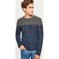 Sweter - Granatowy. Niebieskie swetry klasyczne męskie marki Reserved, l. Za 119,99 zł.