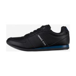 Versace Jeans Tenisówki Czarny. Czarne trampki męskie Versace Jeans, bez wzorów, z jeansu, bez zapięcia. Za 567,95 zł.