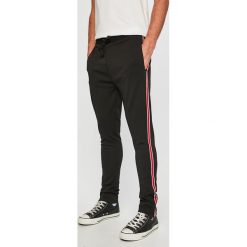 Brave Soul - Spodnie. Czarne spodnie męskie Brave Soul, na co dzień, xl, bez wzorów, z elastanu, casualowe. W wyprzedaży za 59,90 zł.