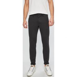 Only & Sons - Spodnie. Szare spodnie męskie marki Only & Sons, na co dzień, bez wzorów, z elastanu, casualowe. Za 169,90 zł.