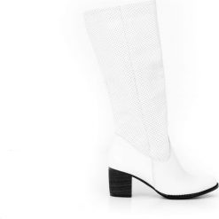 Kozaki dziurkowane - skóra naturalna - model 155 - kolor biały. Białe kozaki damskie Zapato, do pracy, na lato, ze skóry, biznesowe, na wysokim obcasie, na obcasie, bez zapięcia. W wyprzedaży za 317,00 zł.