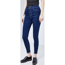 Jeansy typu high waist. Jeansy damskie Moodo, s, z podwyższonym stanem. Za 19,99 zł.