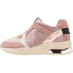 Liu Jo Jeans KARLIE Sneakersy niskie rose. Różowe trampki i tenisówki damskie marki Liu Jo Jeans, z jeansu. Za 719,00 zł.