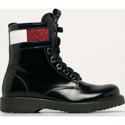 Tommy Hilfiger - Workery dziecięce. Czarne botki dziewczęce TOMMY HILFIGER, z okrągłym noskiem, na sznurówki. Za 419,90 zł.